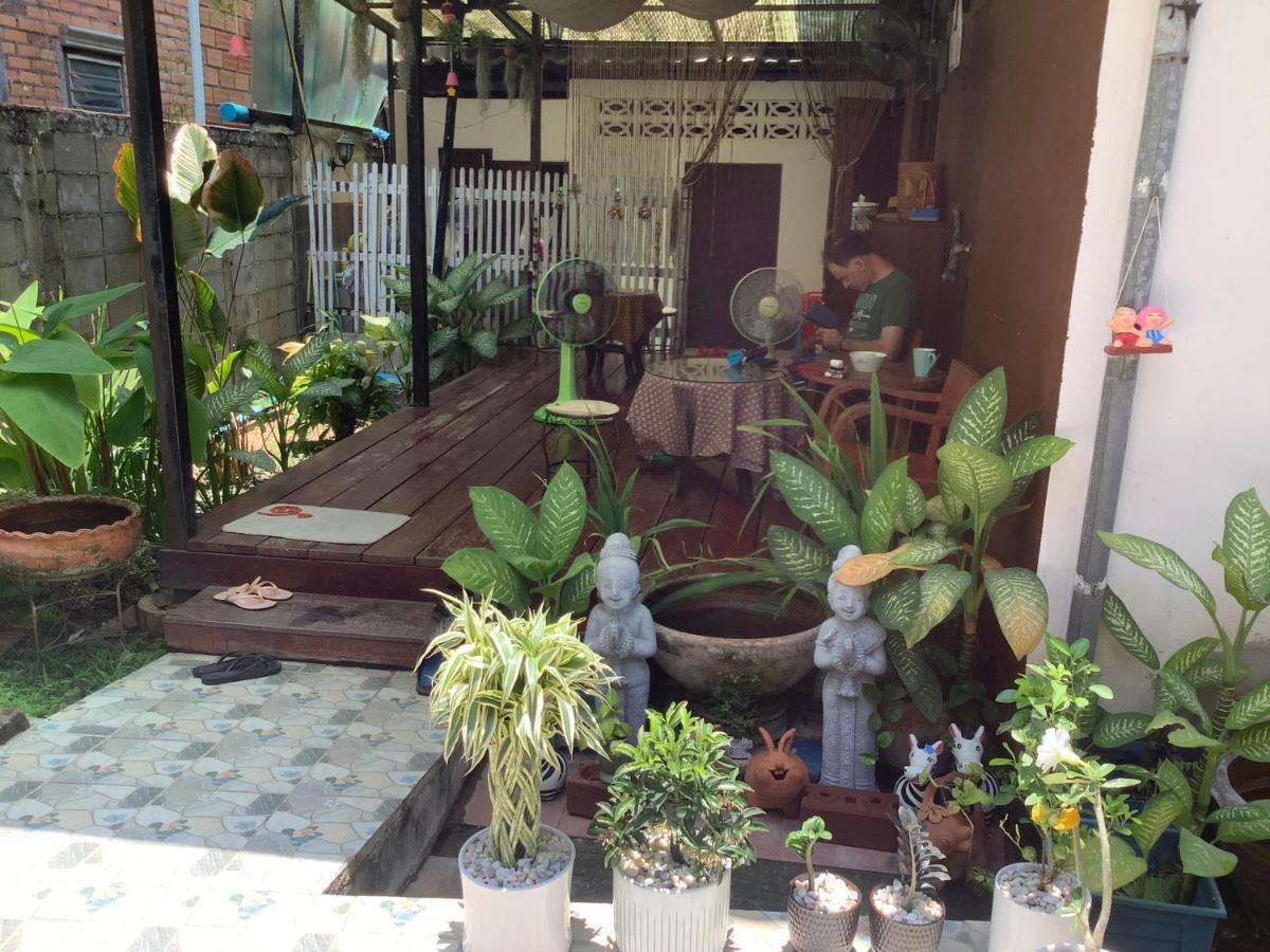 צ'יאנג מאי Tata Guesthouse מראה חיצוני תמונה