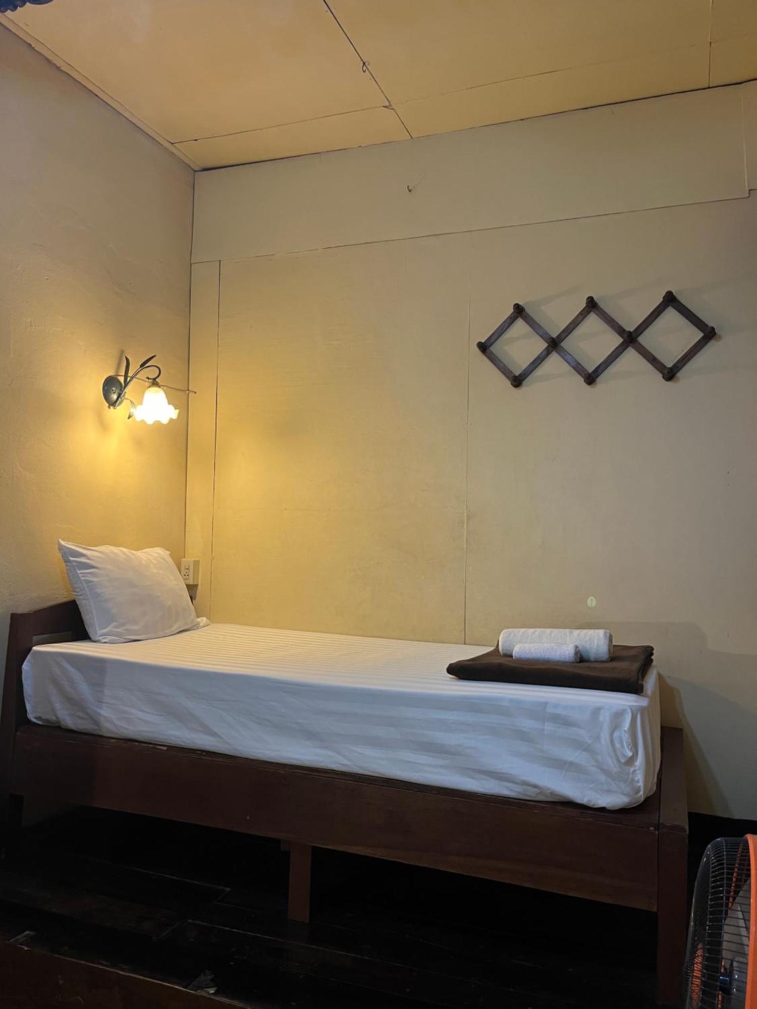 צ'יאנג מאי Tata Guesthouse מראה חיצוני תמונה